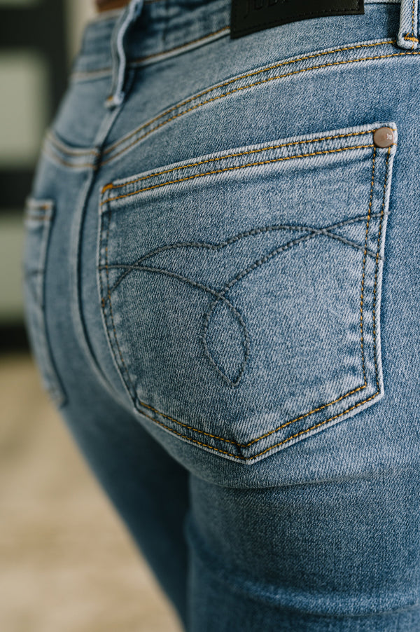 Amelia High Waist Ankle Straight